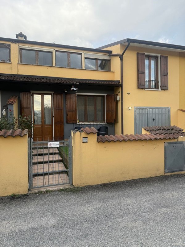 casa indipendente in vendita a Castelleone