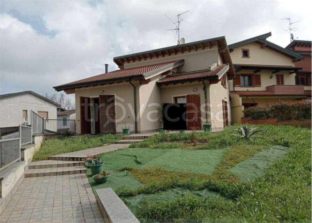 casa indipendente in vendita a Castelleone