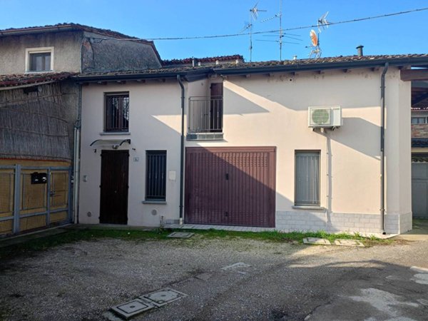 casa indipendente in vendita a Castelleone