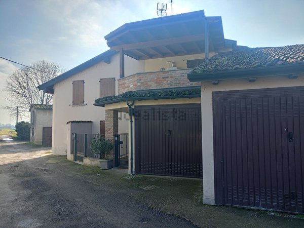 casa indipendente in vendita a Castelleone