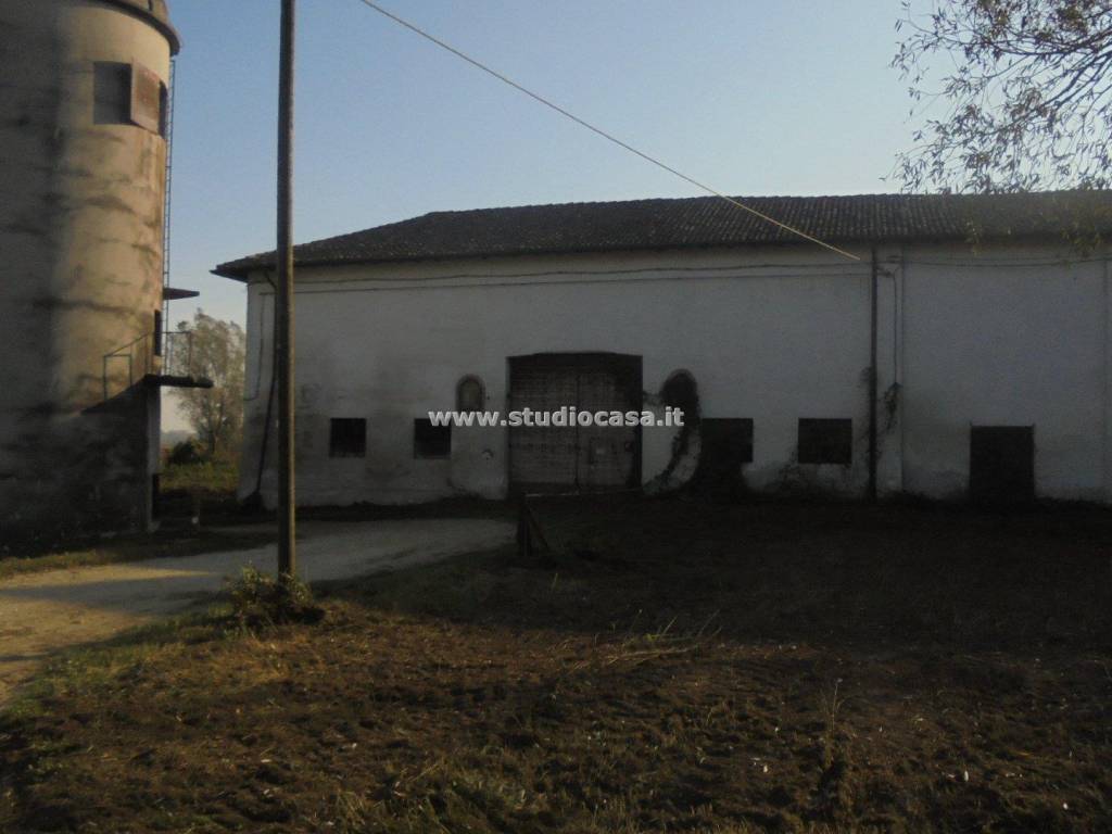 casa indipendente in vendita a Castelleone