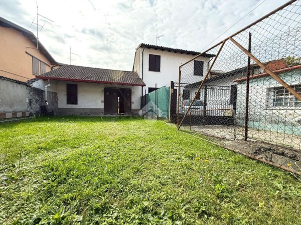 appartamento in vendita a Castelleone in zona San Latino