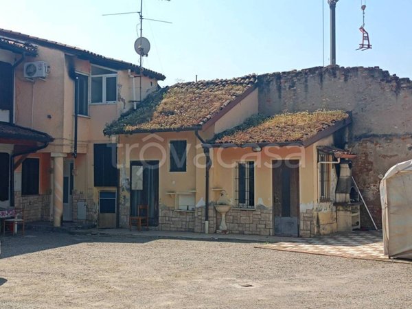 casa indipendente in vendita a Castelleone