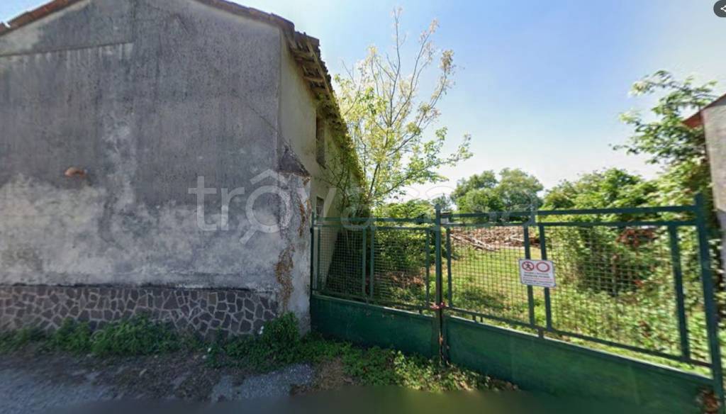 appartamento in vendita a Castelleone in zona Pradazzo