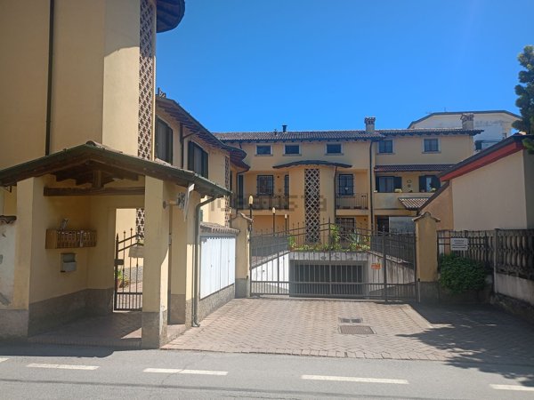 appartamento in vendita a Castelleone in zona Corte Madama