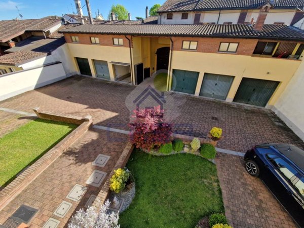 appartamento in vendita a Castelverde in zona San Martino in Beliseto
