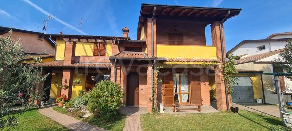casa indipendente in vendita a Castelverde