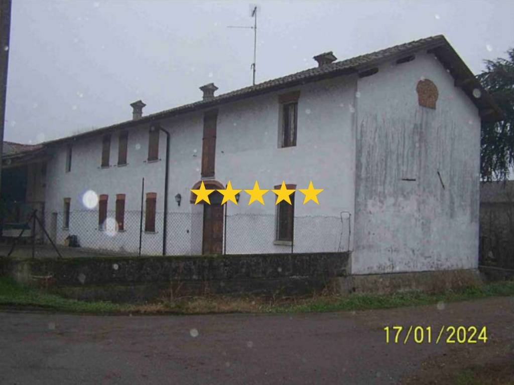 casa indipendente in vendita a Castelverde