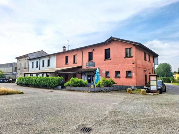 casale in vendita a Castelverde