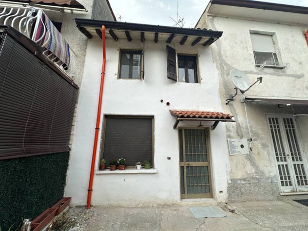 casa indipendente in vendita a Castelverde