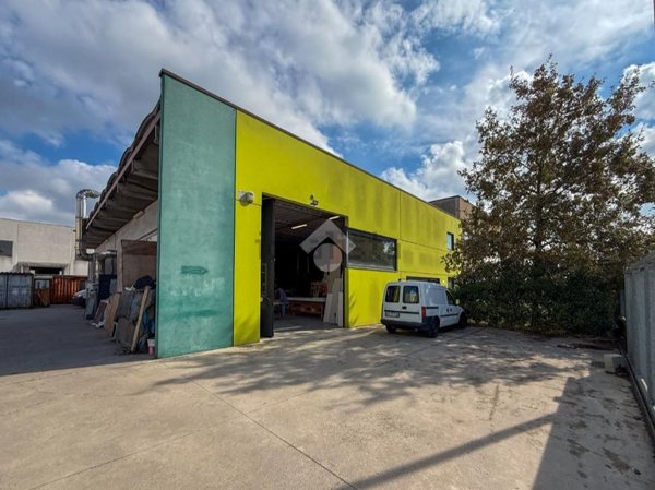 terreno edificabile in vendita a Castelverde