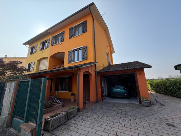 casa indipendente in vendita a Castelverde in zona Costa Sant'Abramo