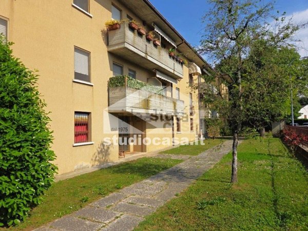 appartamento in vendita a Castelverde in zona Livrasco-Ossalengo