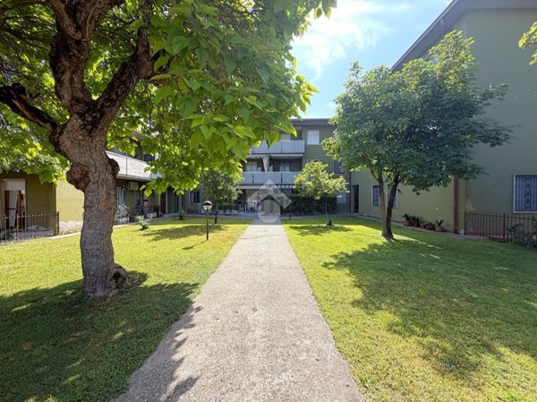 appartamento in vendita a Castelverde in zona Livrasco-Ossalengo