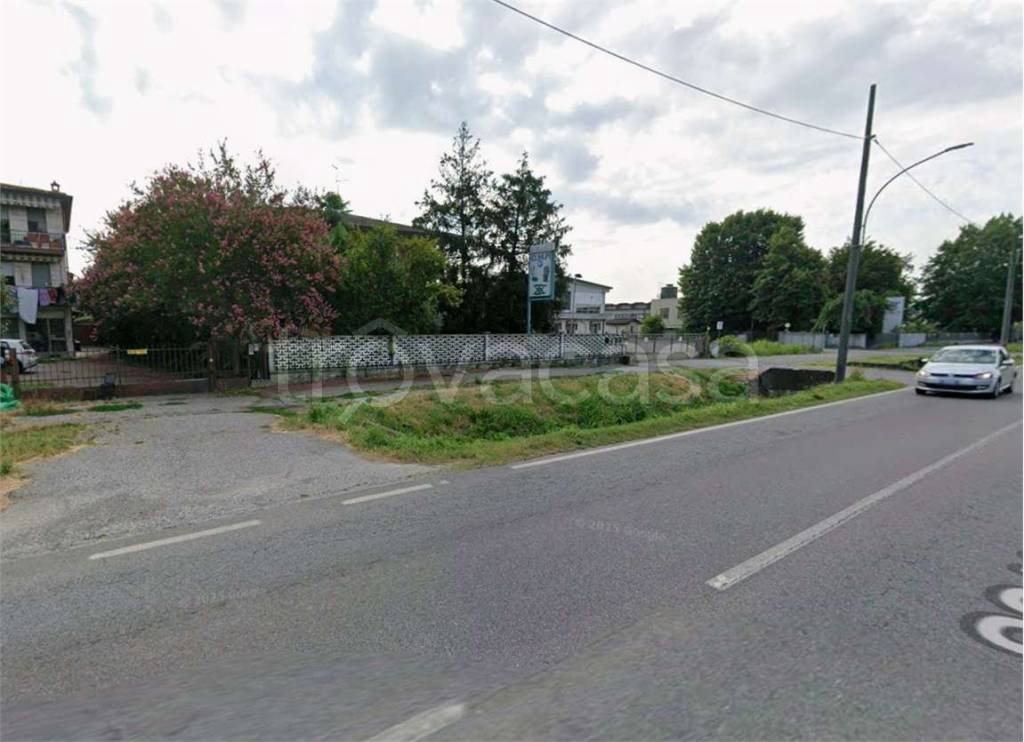 casa indipendente in vendita a Castelverde in zona Livrasco-Ossalengo