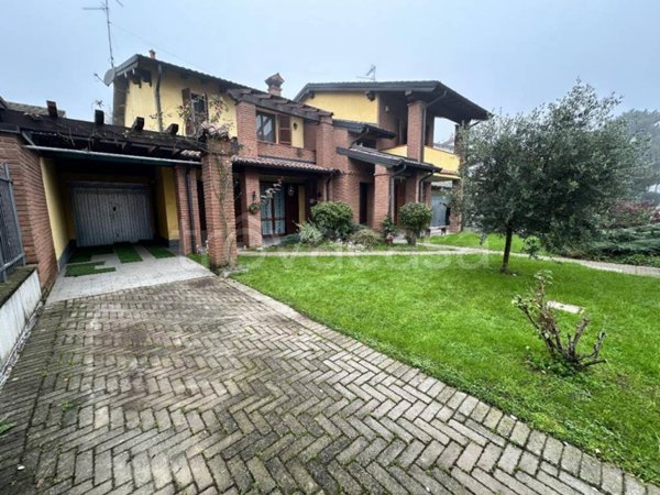 casa indipendente in vendita a Castelverde in zona Costa Sant'Abramo