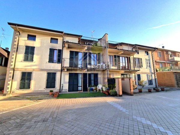appartamento in vendita a Castelverde in zona Livrasco-Ossalengo