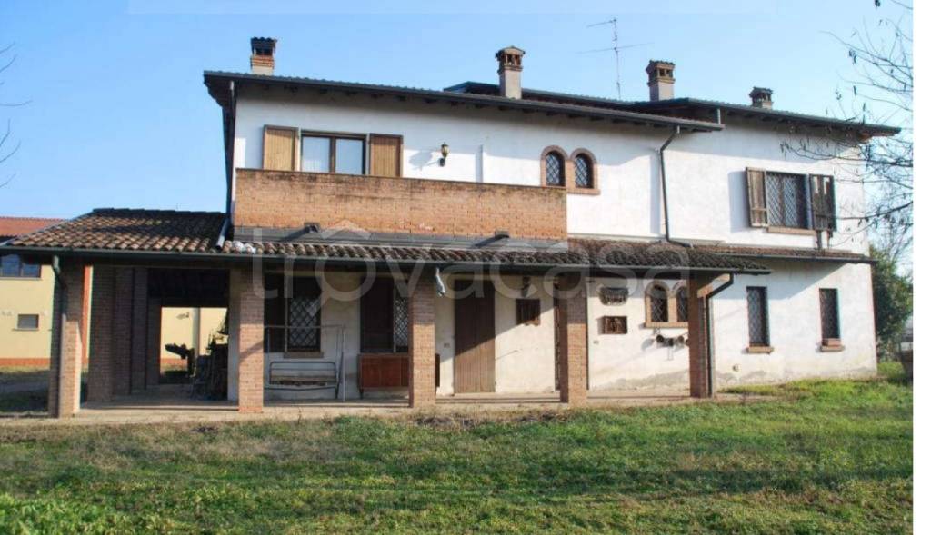 casale in vendita a Castelvisconti