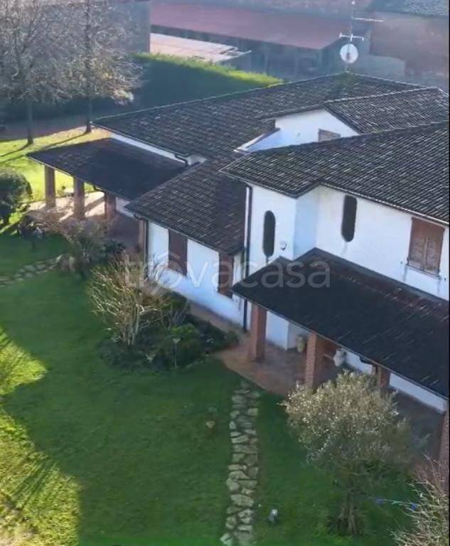 casa indipendente in vendita a Cella Dati