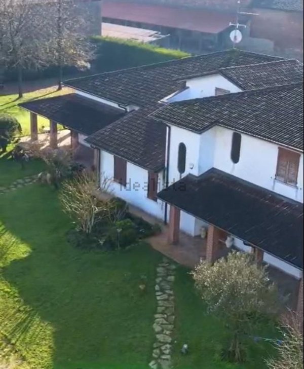casa indipendente in vendita a Cella Dati