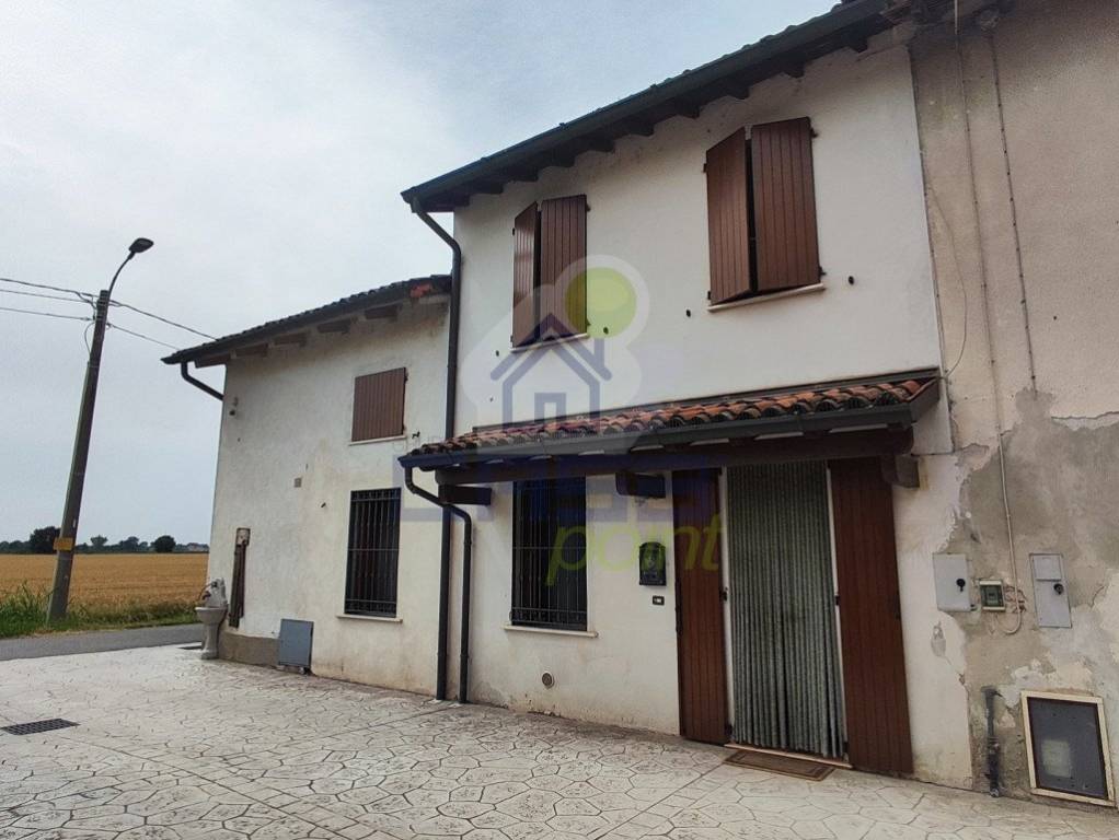 casa indipendente in vendita a Cella Dati
