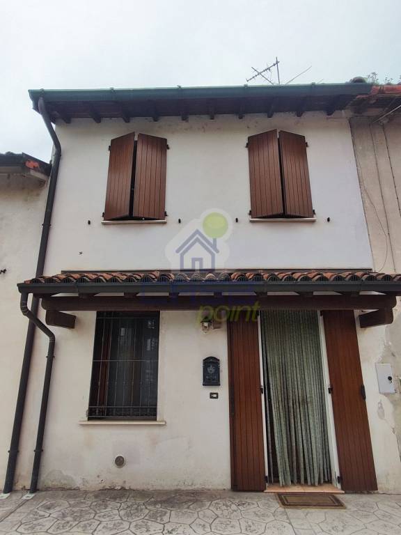 casa indipendente in vendita a Cella Dati