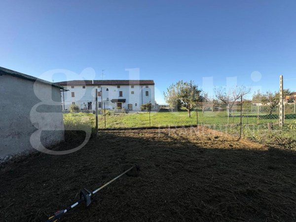 casa indipendente in vendita a Cella Dati