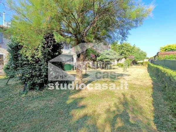 casa indipendente in vendita a Cella Dati