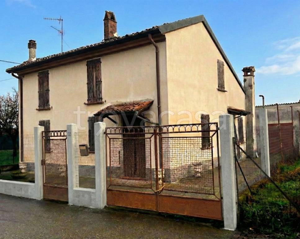 casa indipendente in vendita a Cella Dati