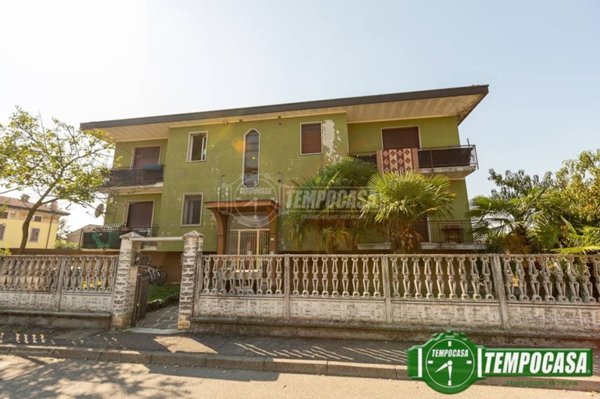 casa indipendente in vendita a Chieve