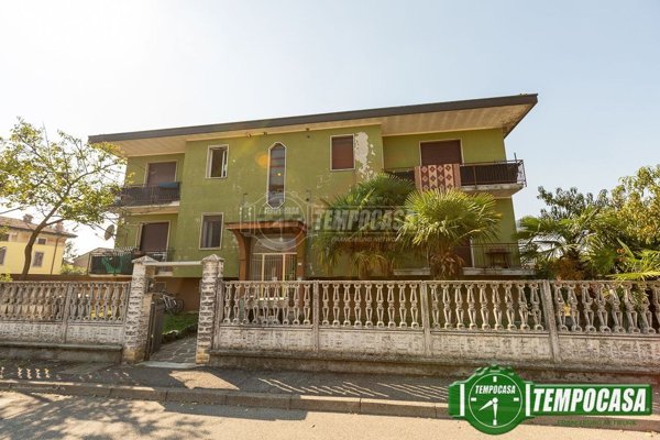 casa indipendente in vendita a Chieve