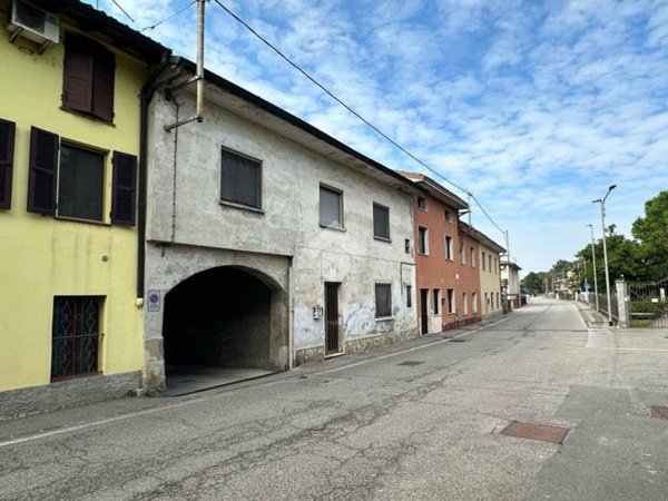 casa indipendente in vendita a Chieve