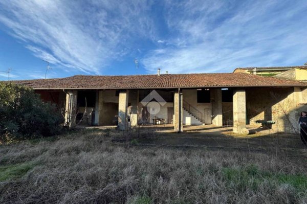 casa indipendente in vendita a Chieve