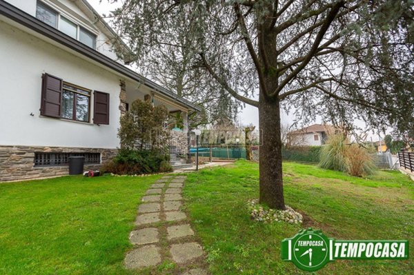 casa indipendente in vendita a Chieve
