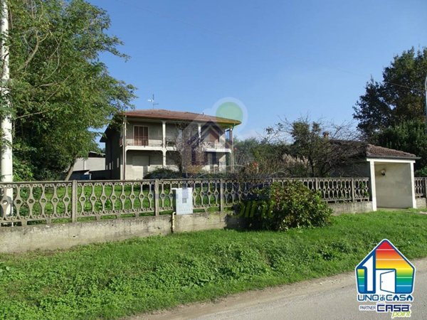 casa indipendente in vendita a Chieve