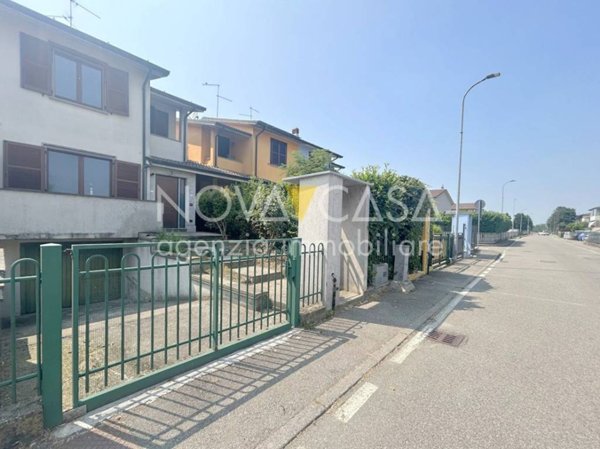casa indipendente in vendita a Chieve