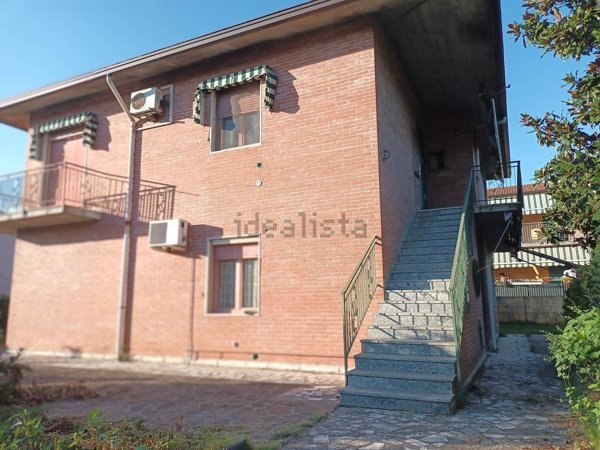casa indipendente in vendita a Chieve