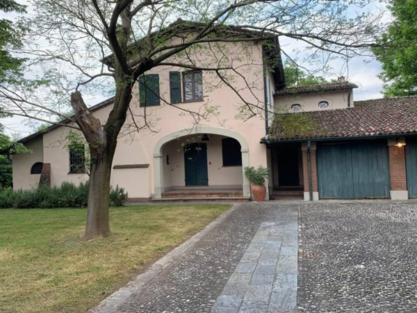 casa indipendente in vendita a Chieve