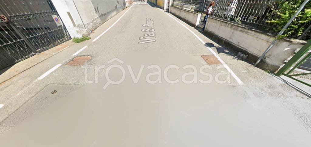 locale commerciale in vendita a Chieve