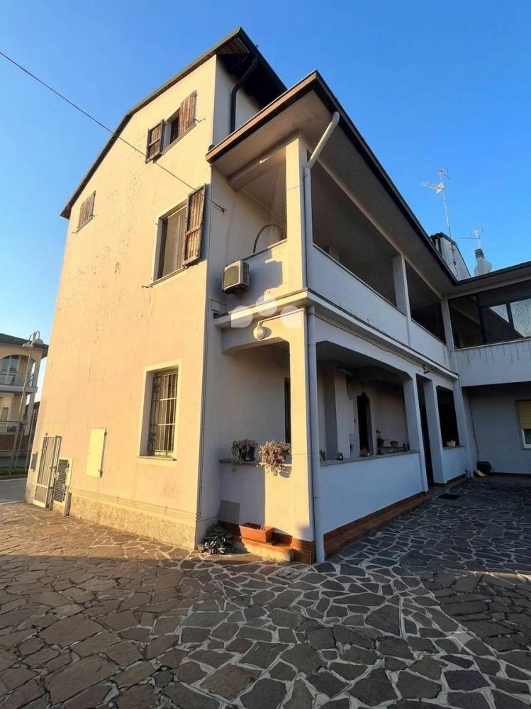 appartamento in vendita a Chieve
