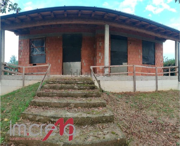 casa indipendente in vendita a Chieve