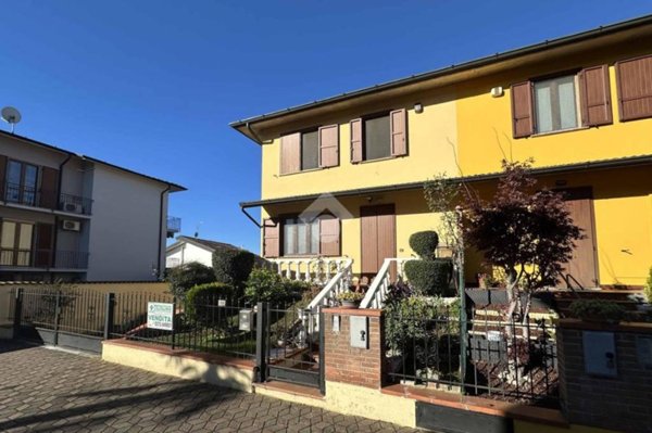 casa indipendente in vendita a Chieve