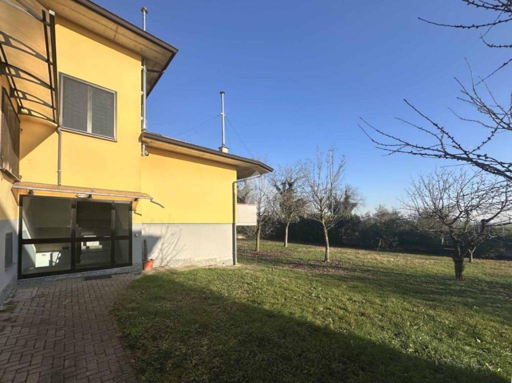 appartamento in vendita a Chieve