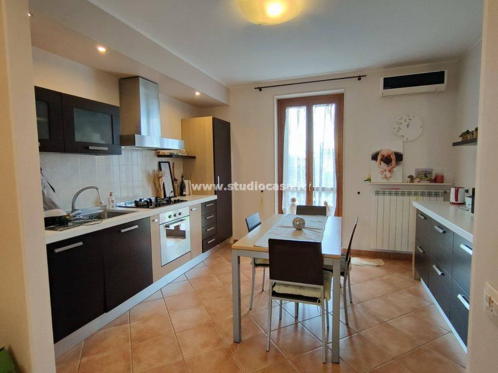 appartamento in vendita a Chieve