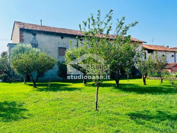 casa indipendente in vendita a Chieve
