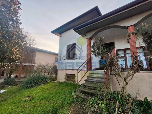 casa indipendente in vendita a Cicognolo