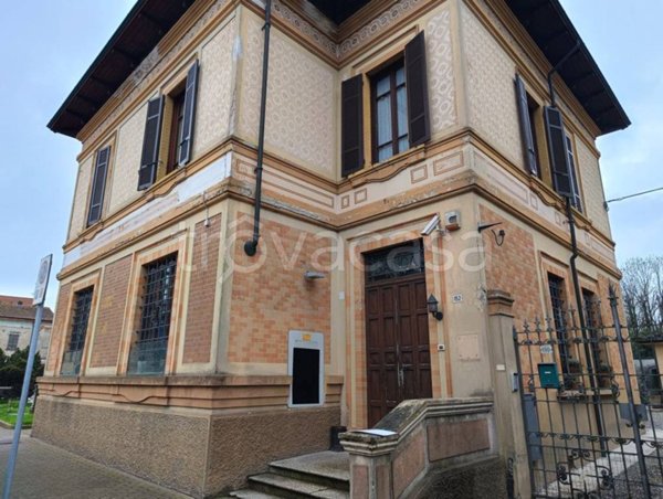 negozio in vendita a Cingia de' Botti