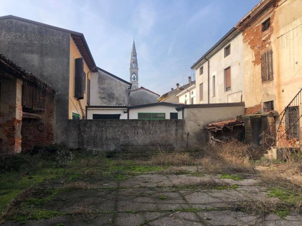casa indipendente in vendita a Cingia de' Botti