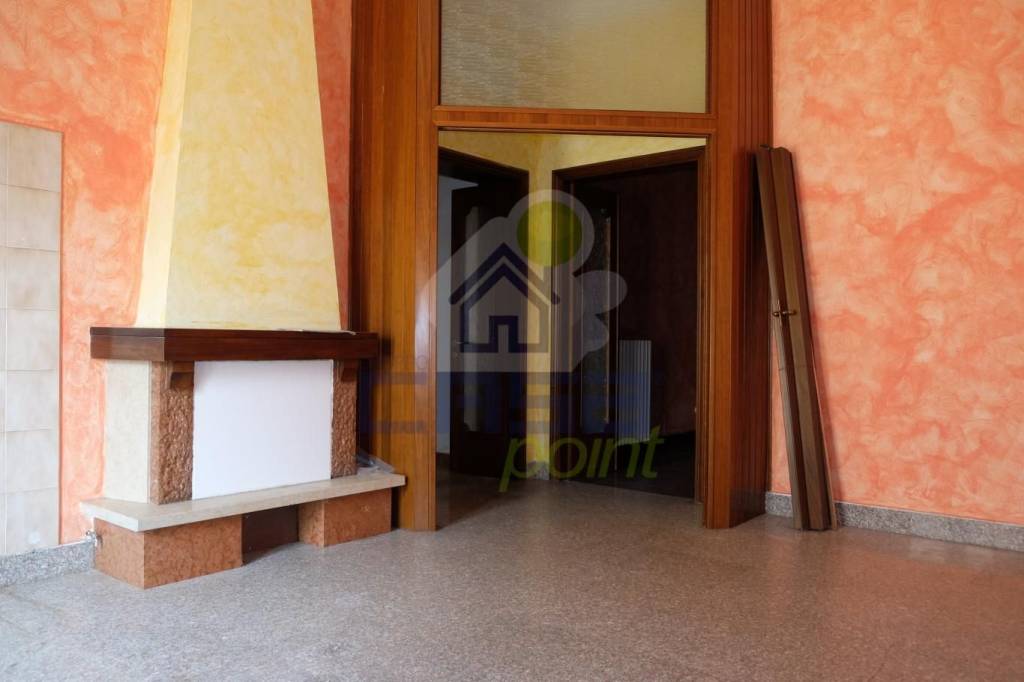 negozio in vendita a Cingia de' Botti