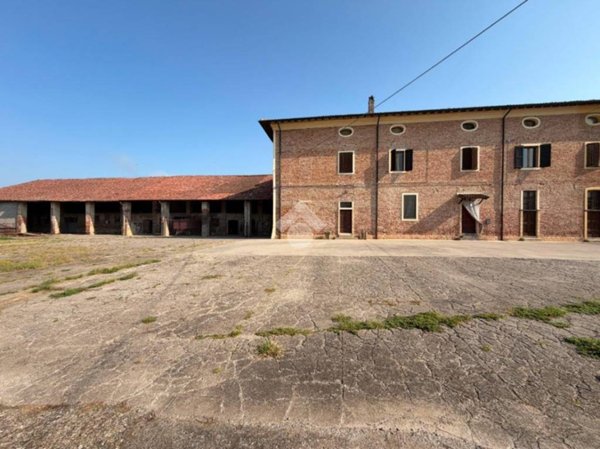 casa indipendente in vendita a Cingia de' Botti